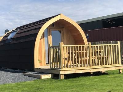 Luxury Glamping Pods at Moorside Glamping 4 person
