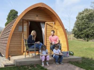 Glamping Pod with Shower
