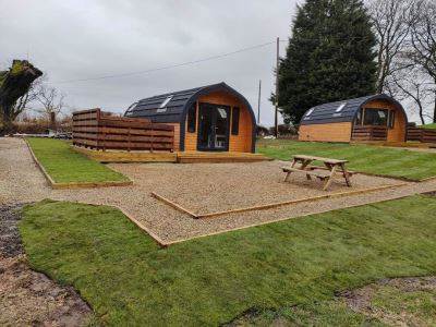 The Roost Luxury Pod with Private Hot Tub