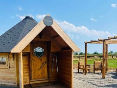 Willow Luxury Glamping Pod with Optional Hot Tub