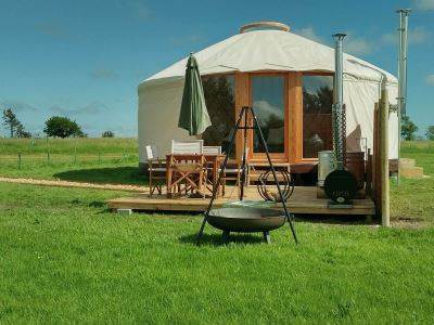 Willow - 7m Luxury Yurt with Hot Tub