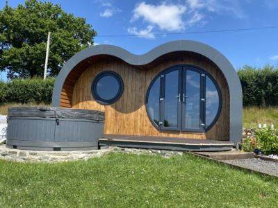 Wye - a Luxury Timber Frame Pod with Hot Tub