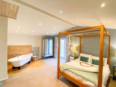 Amberwood Luxury Lodge with Hot Tub