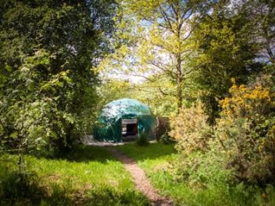 Ash Dome Glamping at Cosy Under Canvas