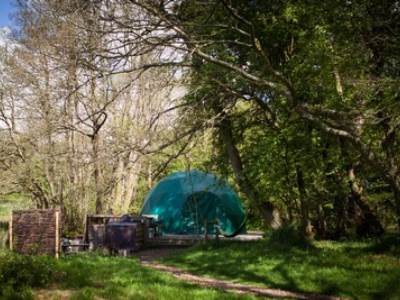 Willow Dome Glamping at Cosy Under Canvas
